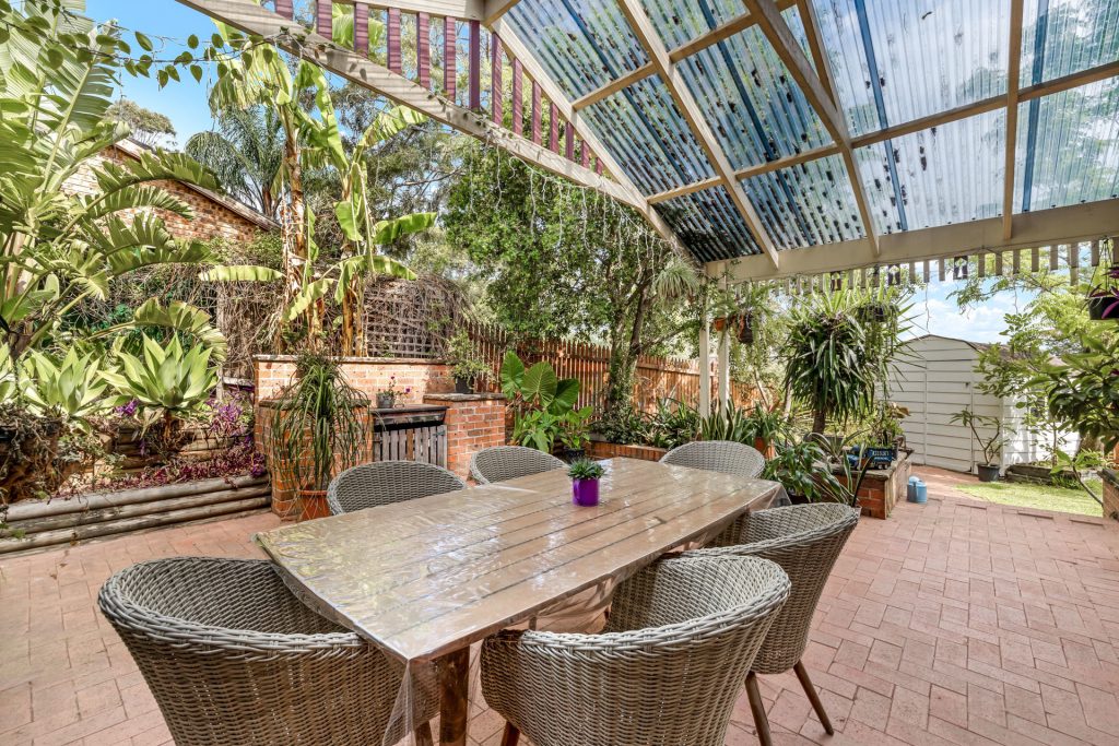 Sold - 2A Tunley Place - New Property in Kings Langley - Real Estate by Kim McChlery