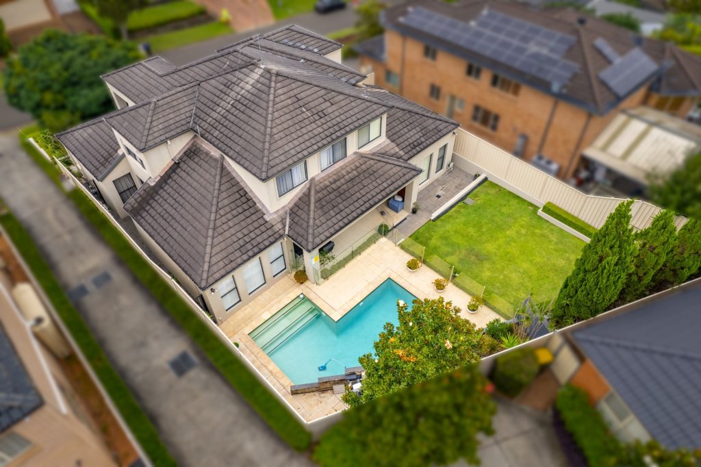 9 Walsh Avenue, Castle Hill NSW 2154 - photo 23