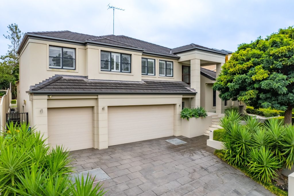 9 Walsh Avenue, Castle Hill NSW 2154 - photo 25