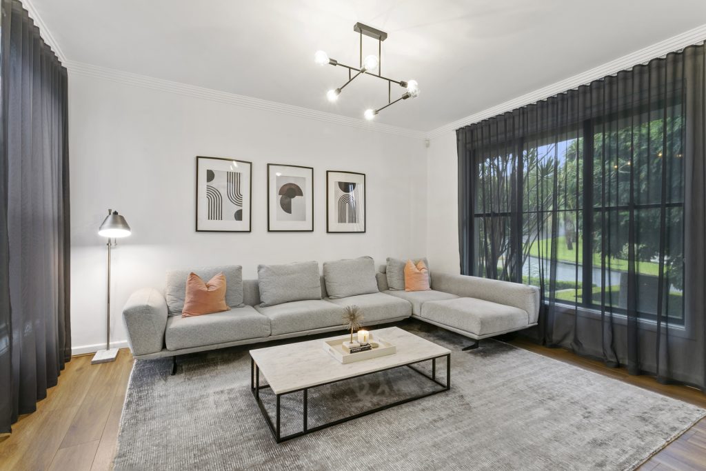 9 Walsh Avenue, Castle Hill NSW 2154 - photo 4