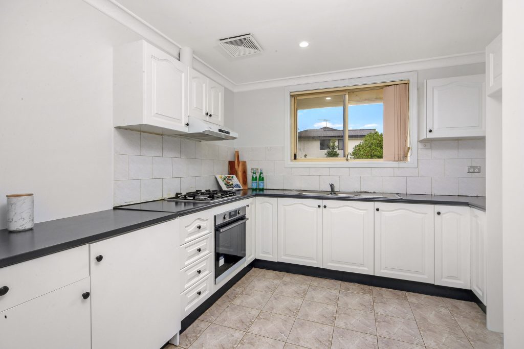 2/9A Hawkesbury Road, Westmead NSW 2145 - photo 4