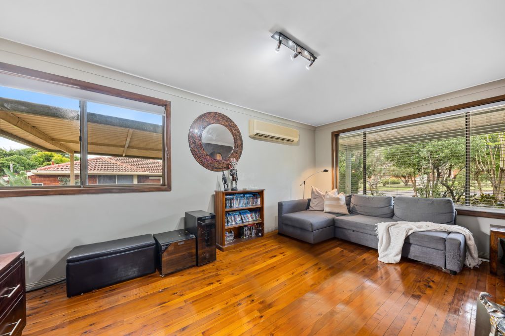 26 Everest Street, Seven Hills NSW 2147 - photo 4