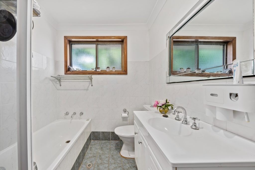 26 Everest Street, Seven Hills NSW 2147 - photo 6