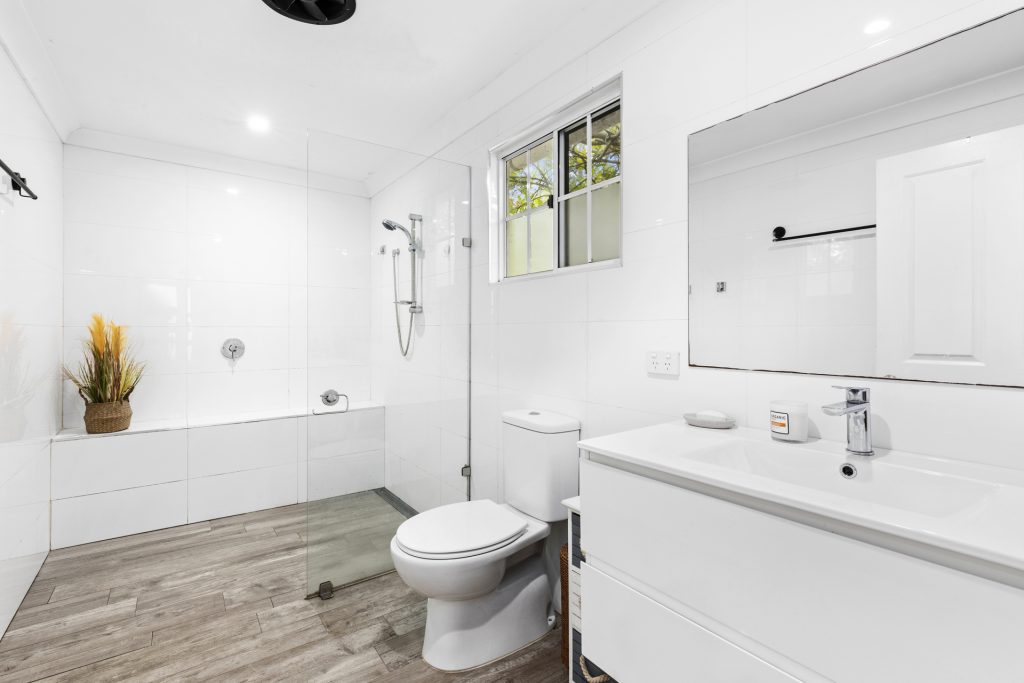5 Diane Drive, Lalor Park NSW 2147 - photo 7