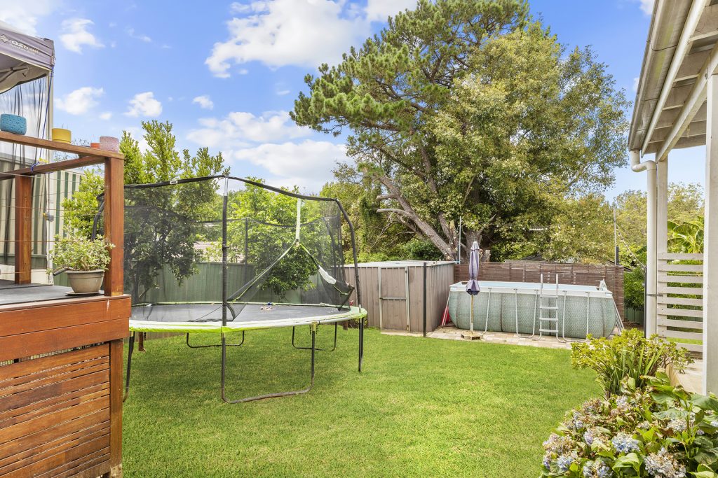 5 Diane Drive, Lalor Park NSW 2147 - photo 8