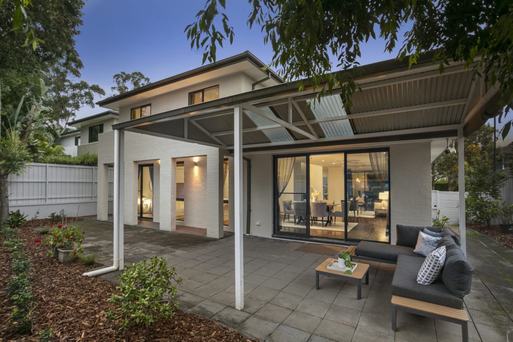 15 Baronia Circuit, Castle Hill NSW 2154 - photo 13