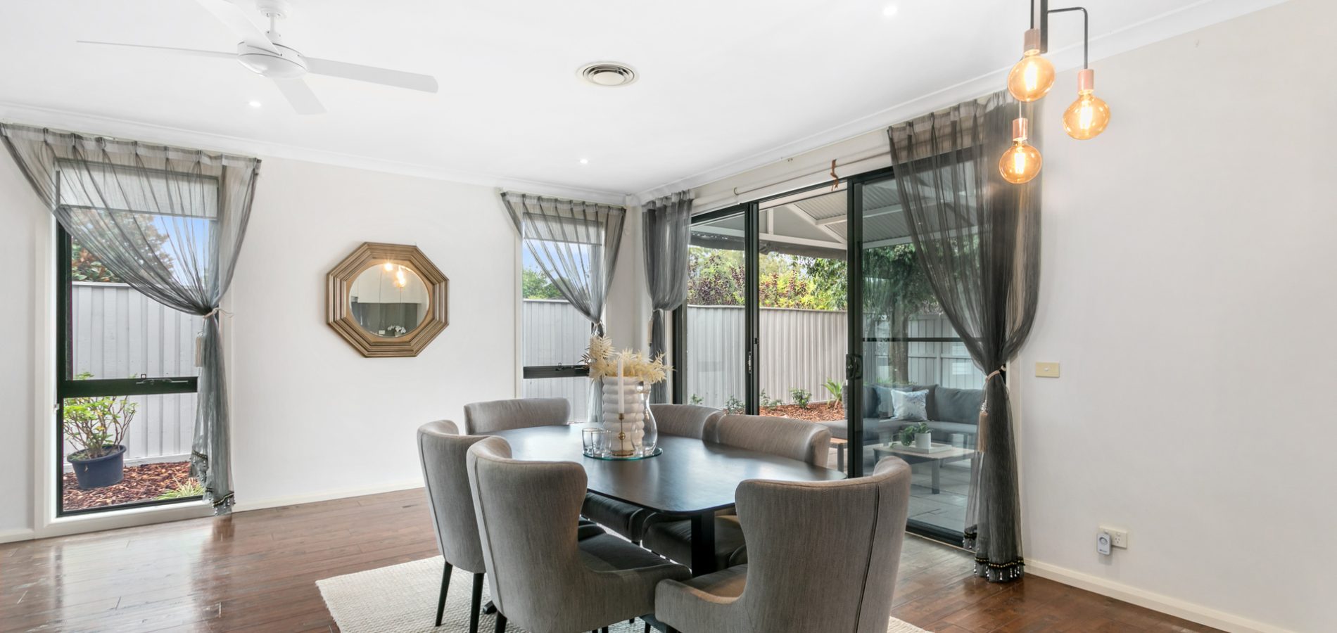 15 Baronia Circuit, Castle Hill NSW 2154 - photo 4