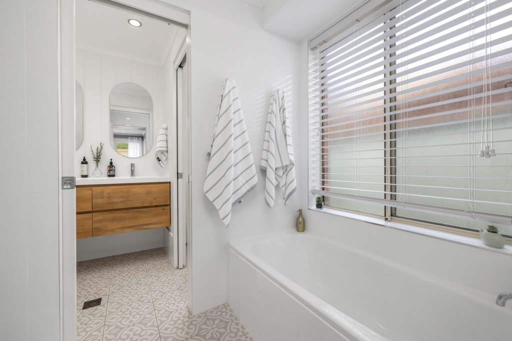 41 Alamar Crescent, Quakers Hill NSW 2763 - photo 18