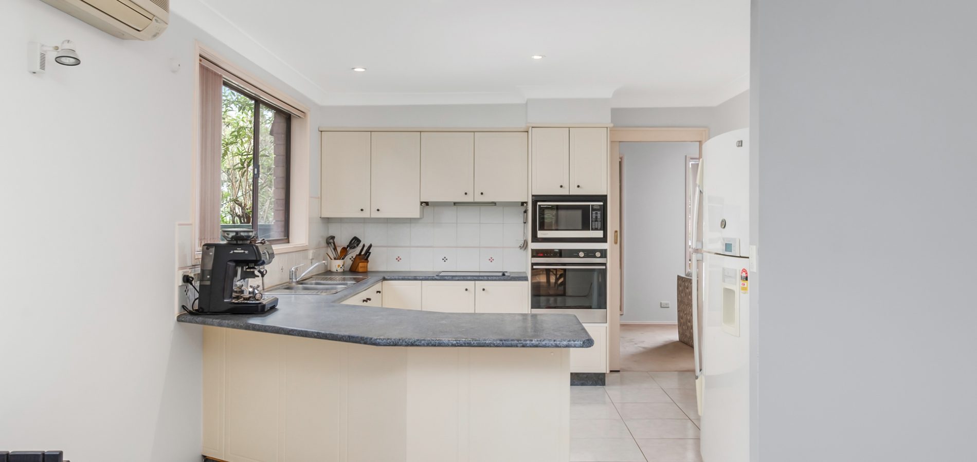 36 Victor Street, Greystanes NSW 2145 - photo 2