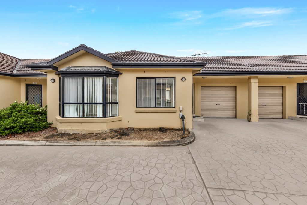 7/56 Orleans Crescent, Toongabbie NSW 2146 - photo 3