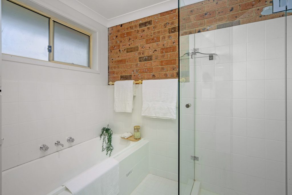 1/1A Binalong Road, Pendle Hill NSW 2145 - photo 9