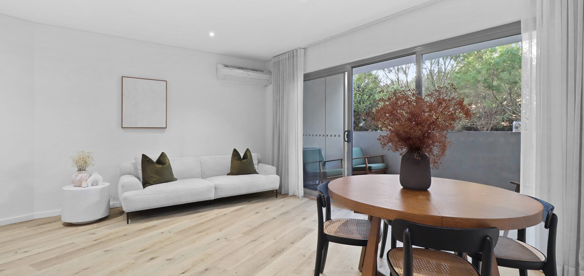 4/12 Merriville Road, Kellyville Ridge NSW 2155 - photo 2