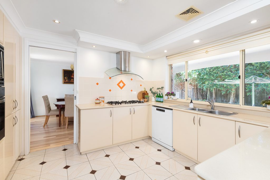 9 Ruth Place, Cherrybrook NSW 2126 - photo 3