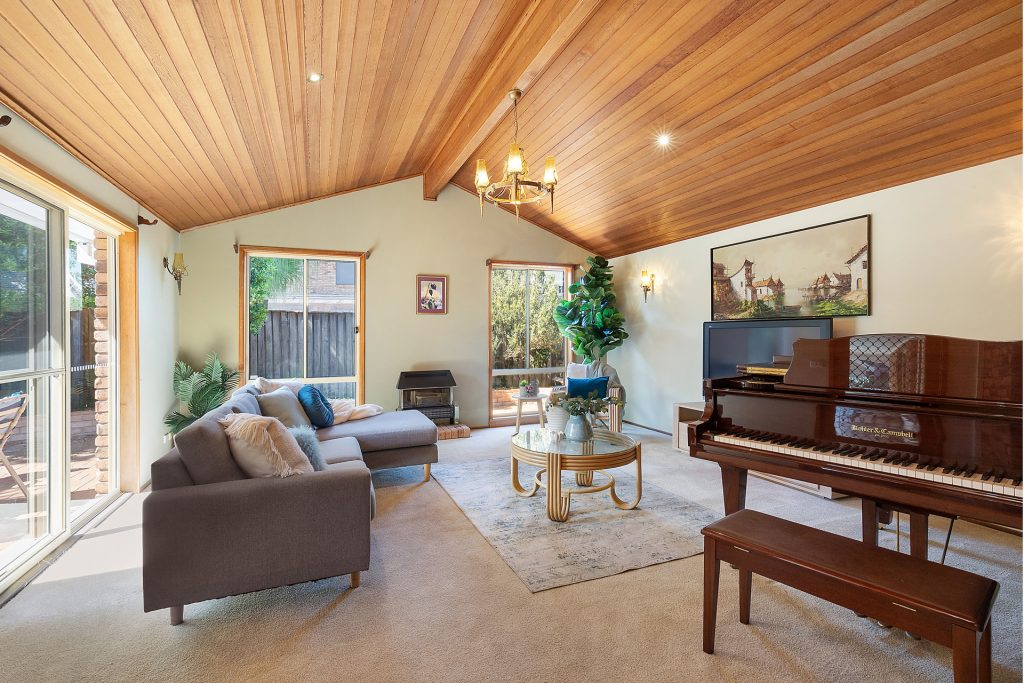9 Ruth Place, Cherrybrook NSW 2126 - photo 5