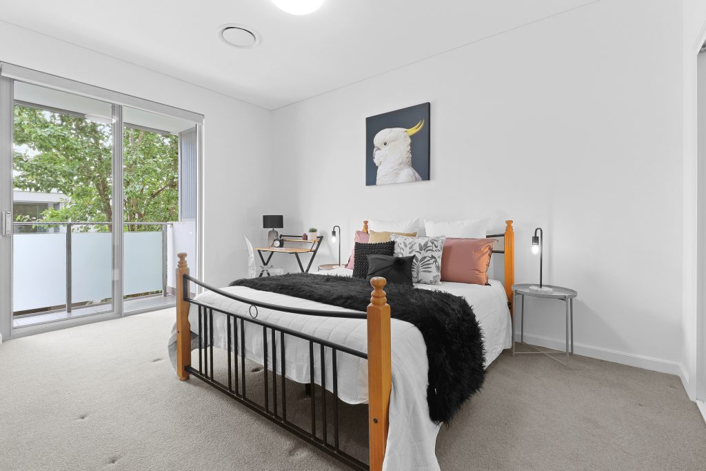 8 Lakeside Crescent, Norwest NSW 2153 - photo 12