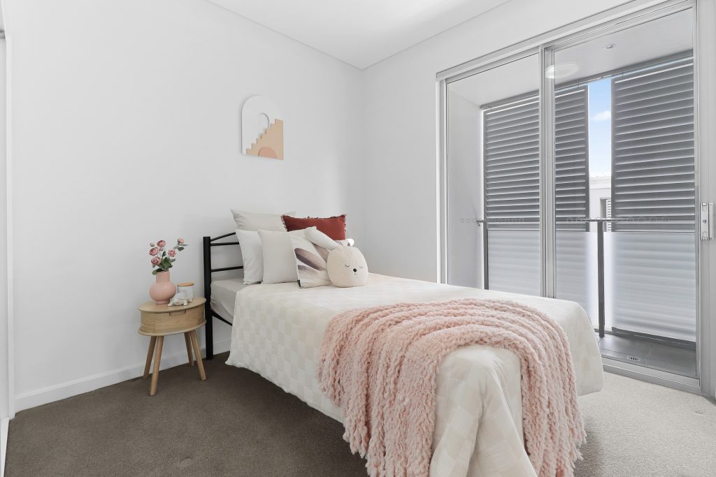 8 Lakeside Crescent, Norwest NSW 2153 - photo 14
