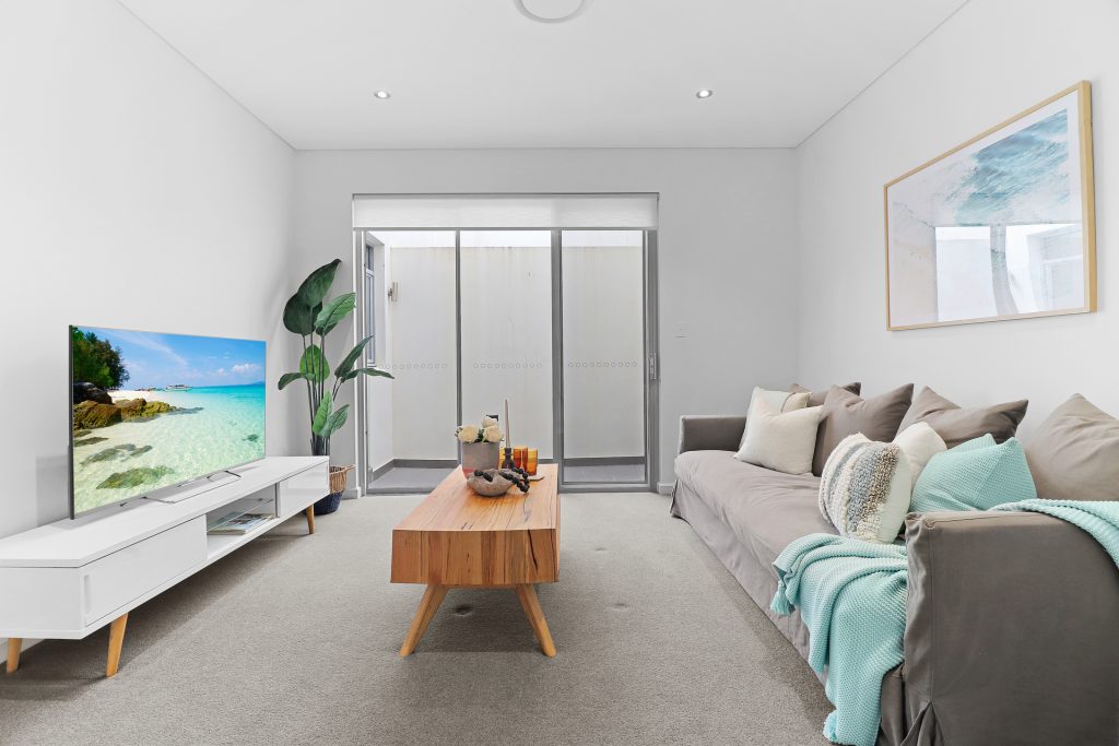 8 Lakeside Crescent, Norwest NSW 2153 - photo 9