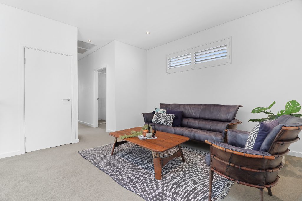 8 Lakeside Crescent, Norwest NSW 2153 - photo 10