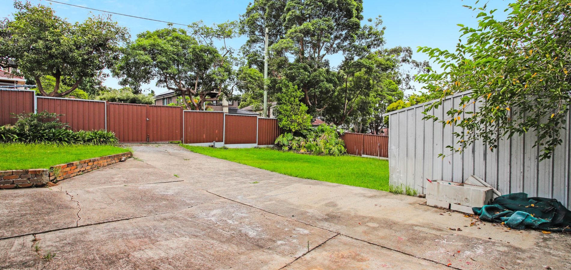 17 Bringelly Avenue, Pendle Hill NSW 2145 - photo 11