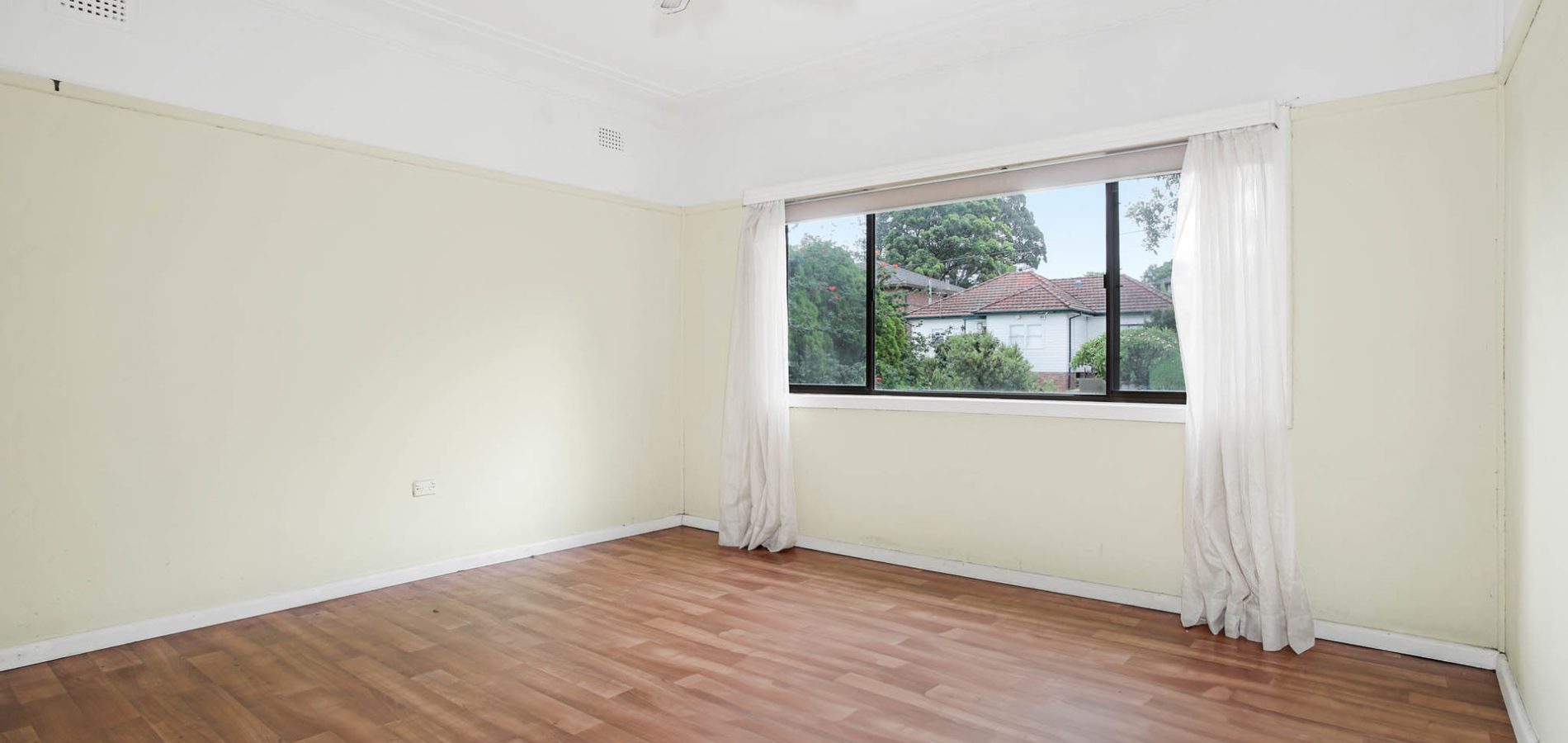 17 Bringelly Avenue, Pendle Hill NSW 2145 - photo 6