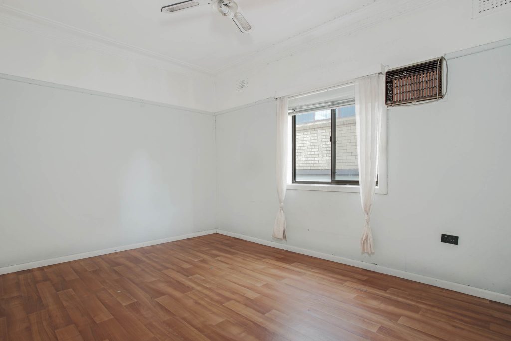 17 Bringelly Avenue, Pendle Hill NSW 2145 - photo 7