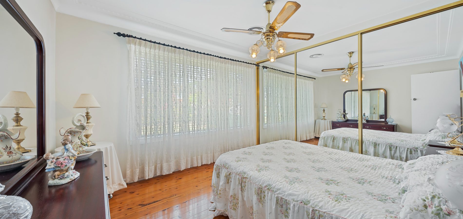 13 Mandoon Road, Girraween NSW 2145 - photo 5