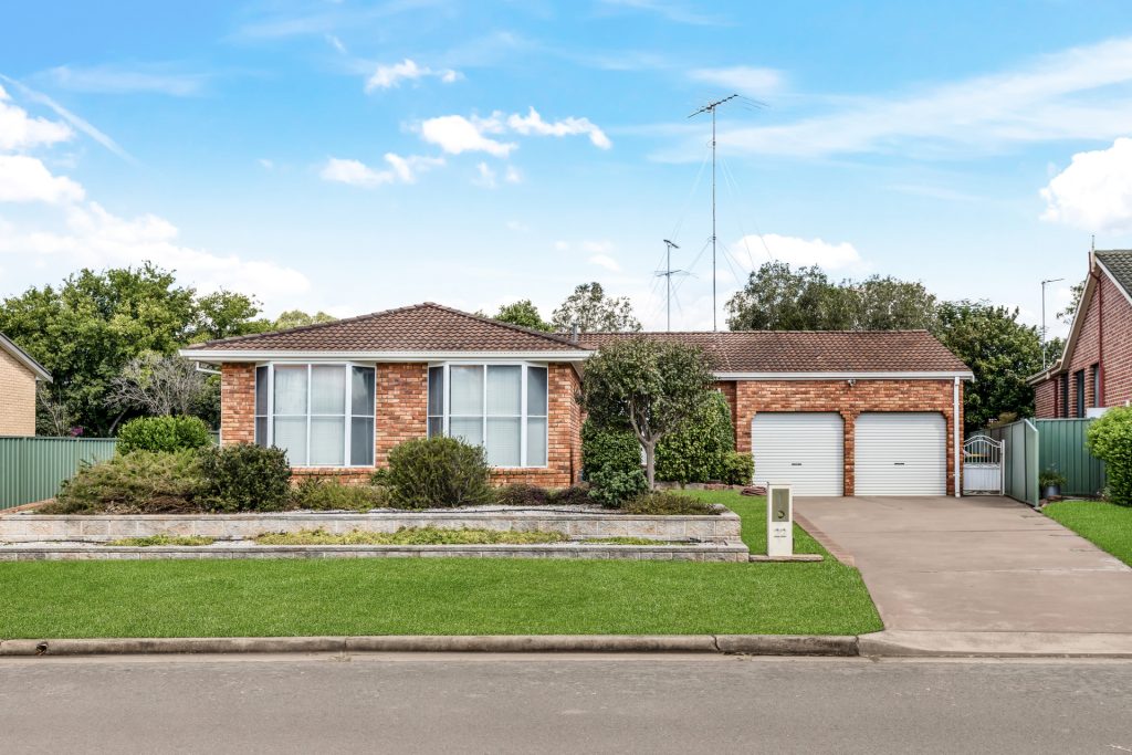 22 Balmain Road, McGraths Hill NSW 2756 - photo 2