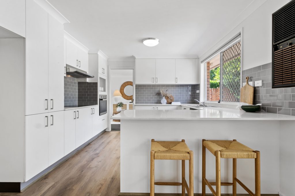 5 Dana Close, Castle Hill NSW 2154 - photo 2