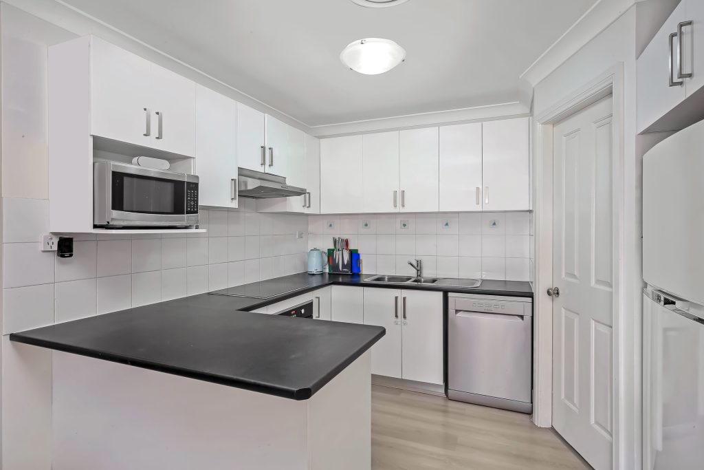 7/24 Tungarra Road, Girraween NSW 2145 - photo 4