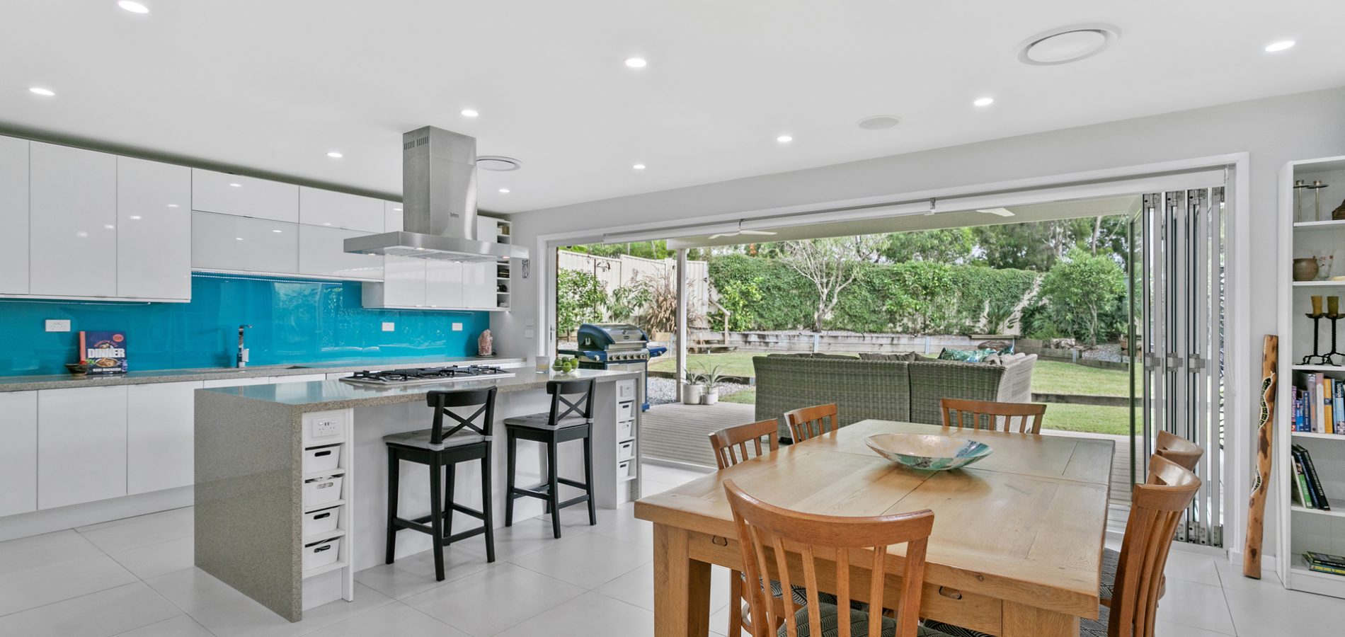 14 Washington Place, Castle Hill NSW 2154 - photo 2
