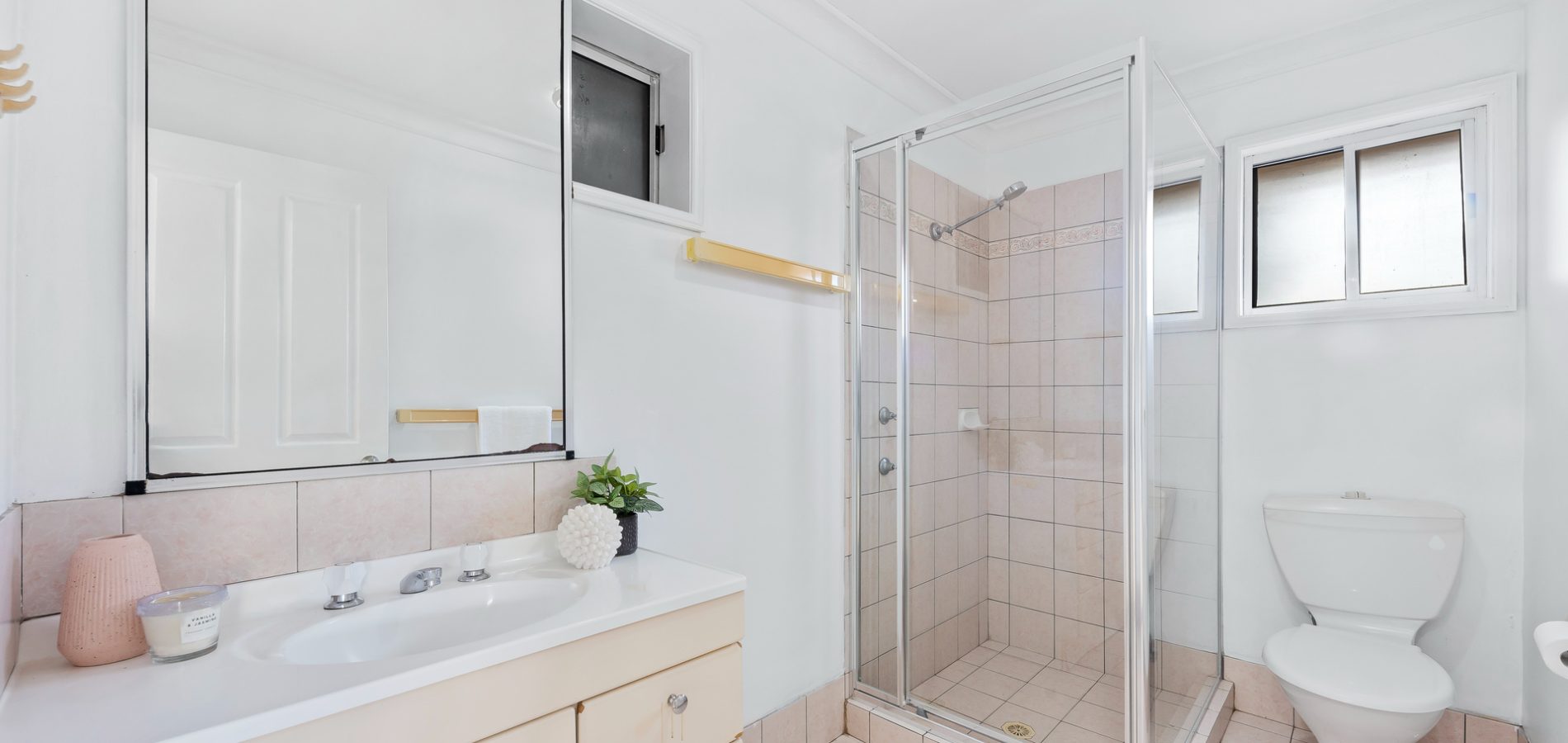 4 Oaktree Grove, Prospect NSW 2148 - photo 6