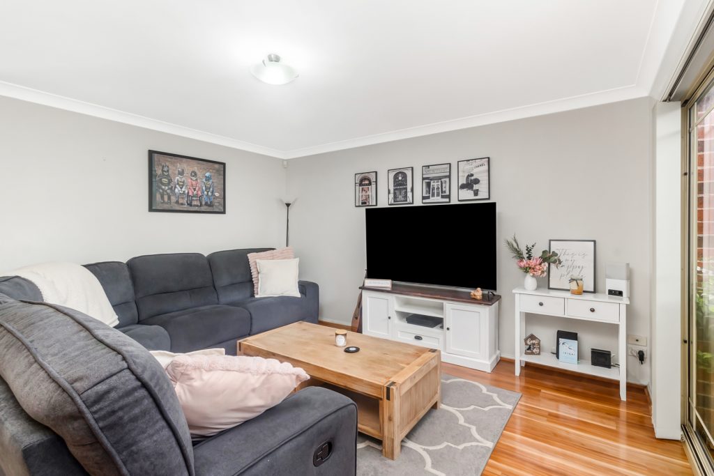 12/16 Hillcrest Road, Quakers Hill NSW 2763 - photo 4