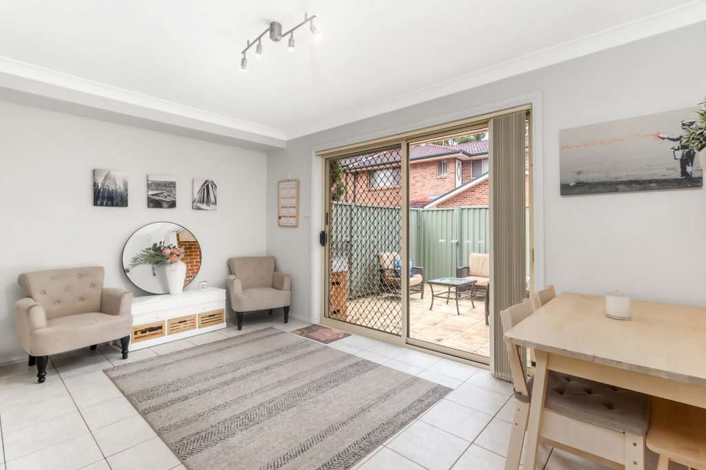 12/16 Hillcrest Road, Quakers Hill NSW 2763 - photo 5