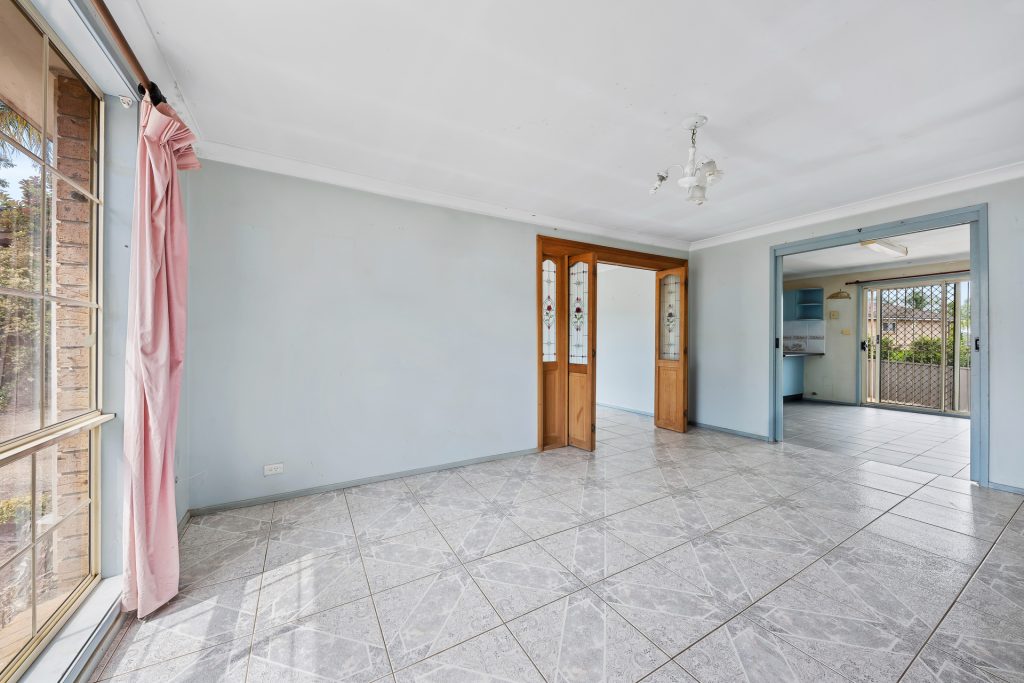 16 Wirraway Place, Doonside NSW 2767 - photo 2
