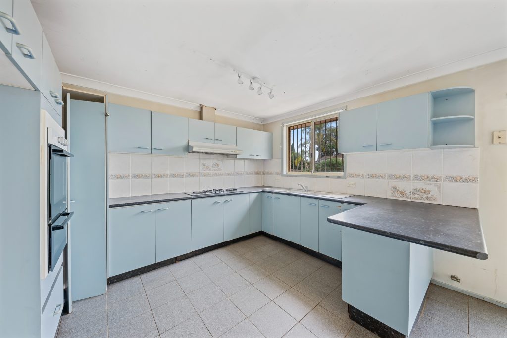 16 Wirraway Place, Doonside NSW 2767 - photo 3
