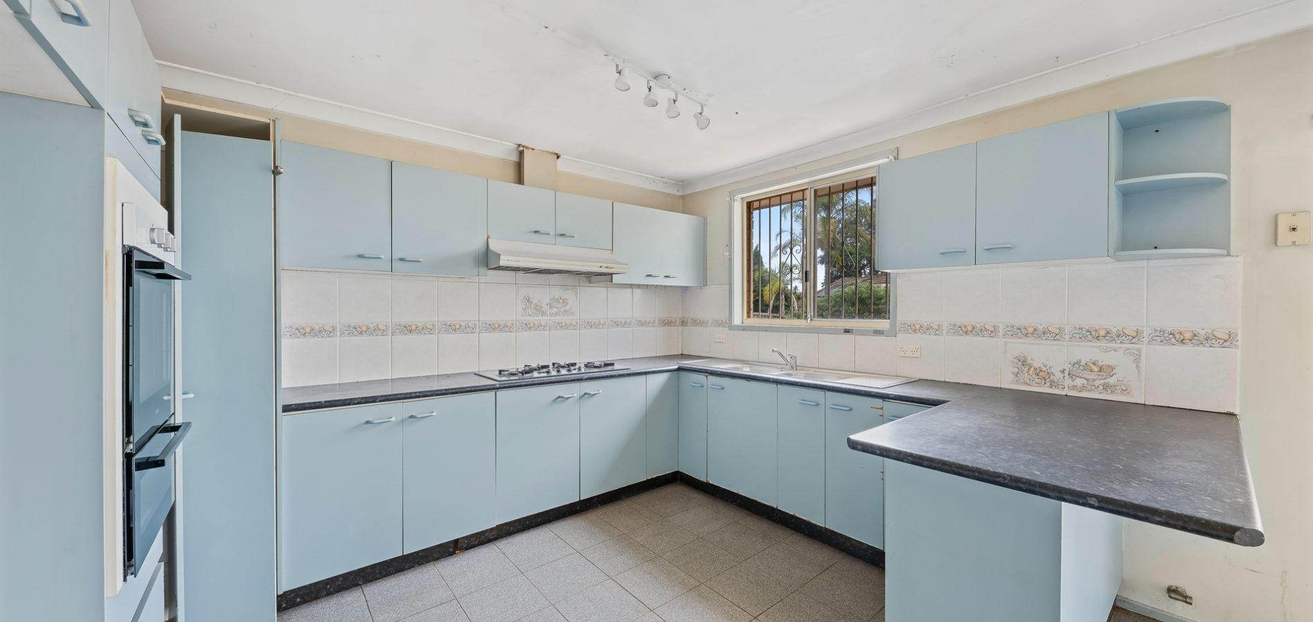 16 Wirraway Place, Doonside NSW 2767 - photo 3