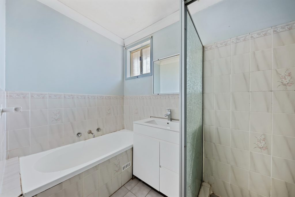 16 Wirraway Place, Doonside NSW 2767 - photo 5