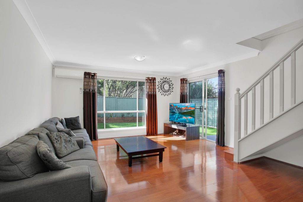 10/167 Targo Road, Girraween NSW 2145 - photo 2