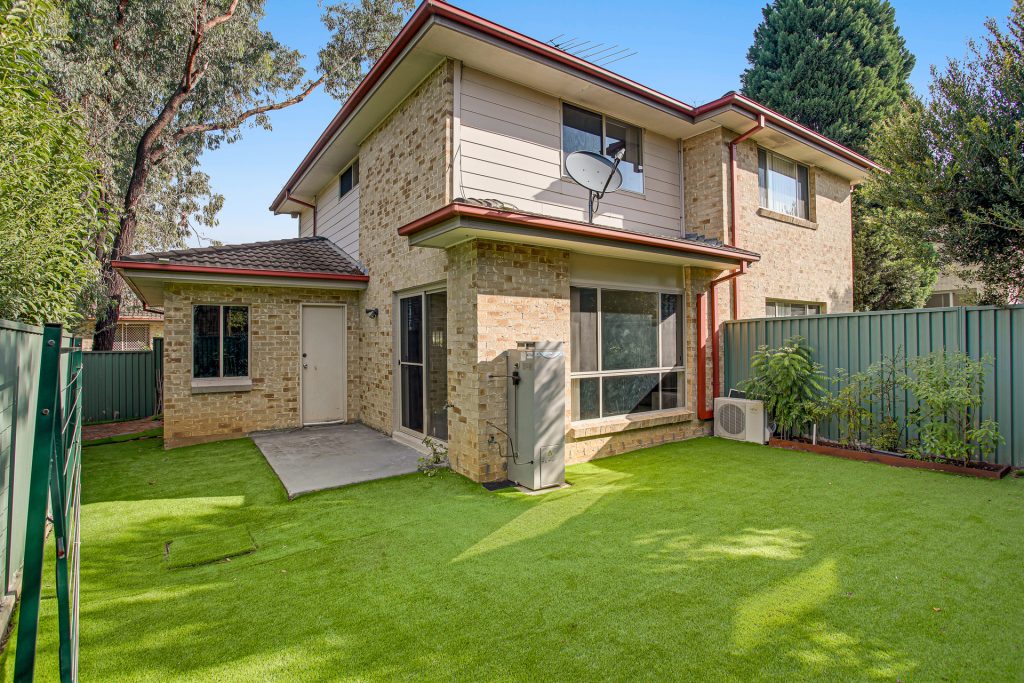 10/167 Targo Road, Girraween NSW 2145 - photo 8