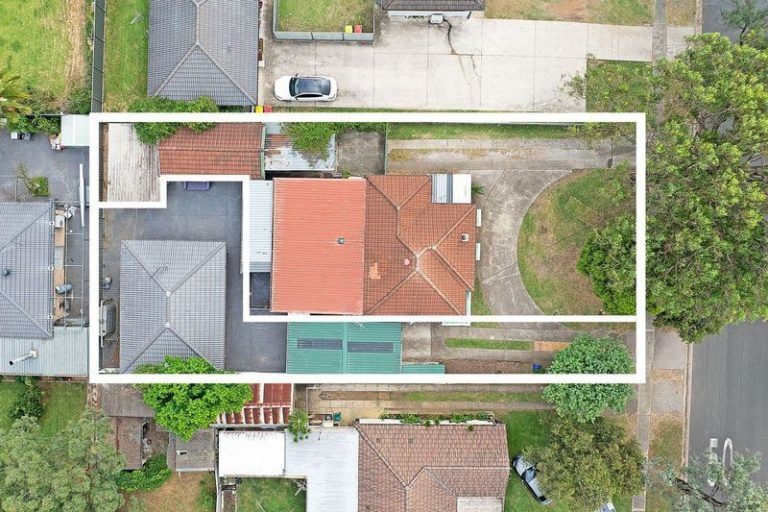 26 & 26A Abigail Street, Seven Hills NSW 2147 - photo 12