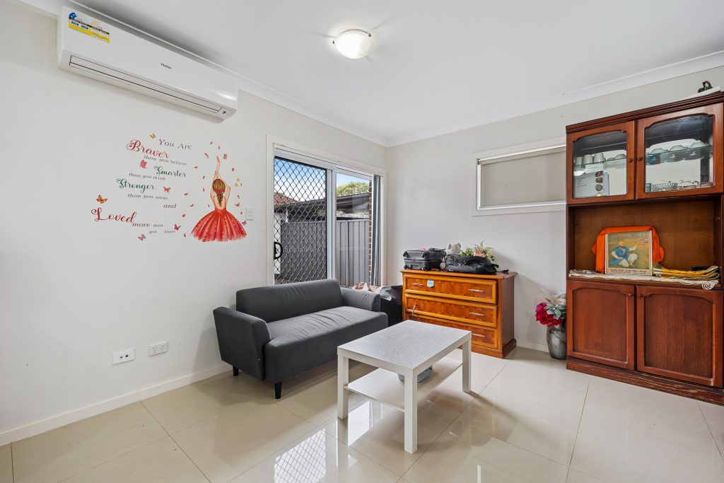 26 & 26A Abigail Street, Seven Hills NSW 2147 - photo 4