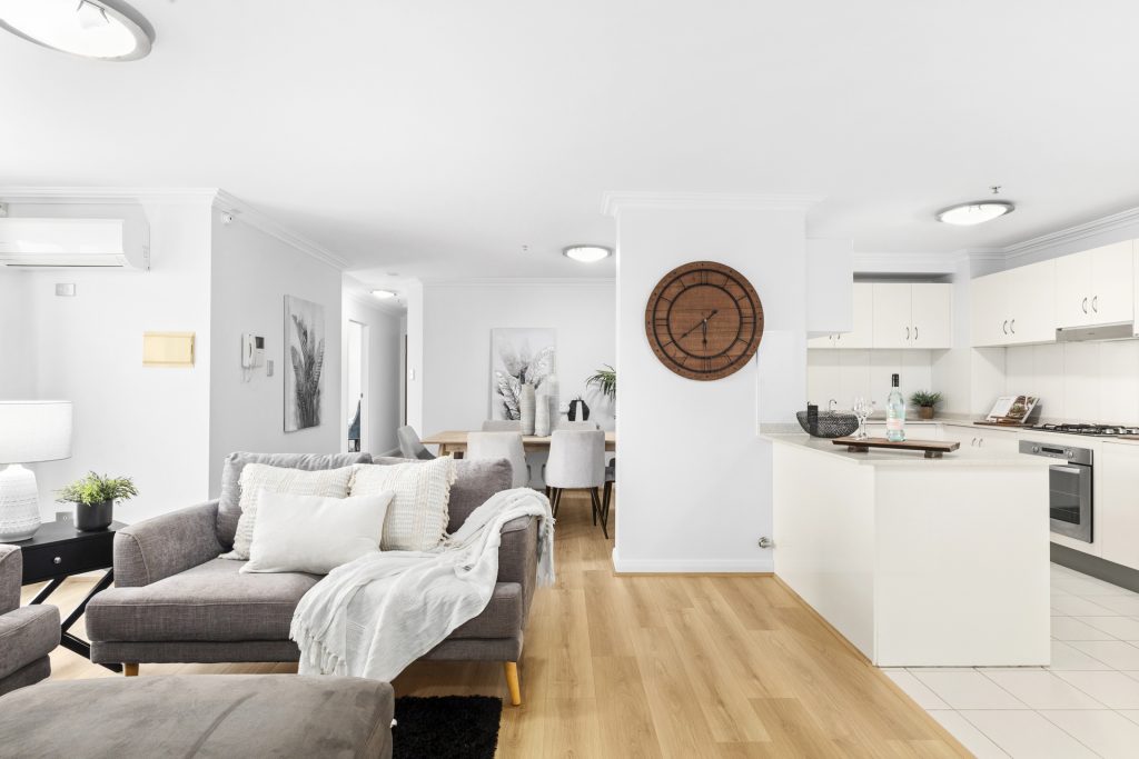 1410/91b Bridge Road, Westmead NSW 2145 - photo 4