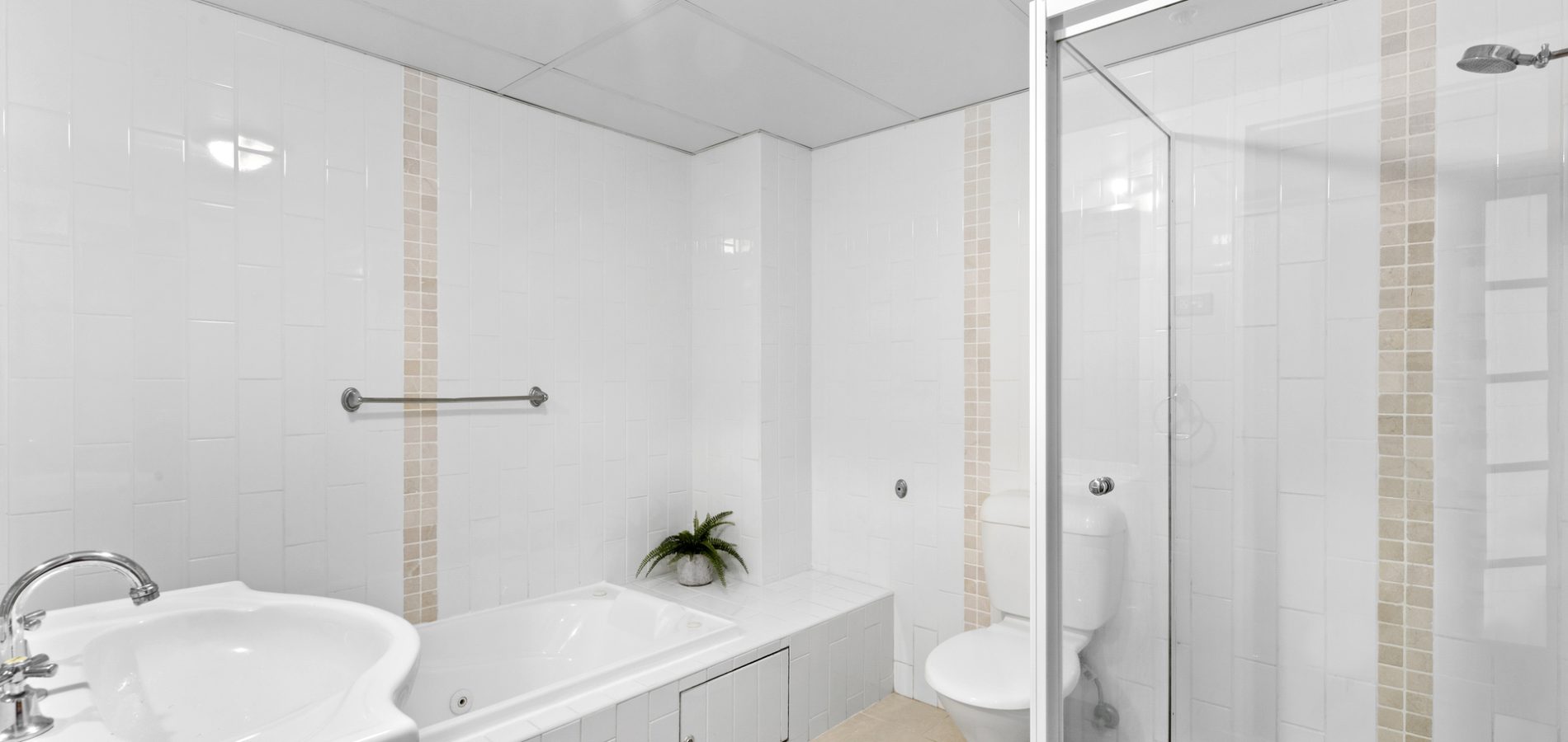 1410/91b Bridge Road, Westmead NSW 2145 - photo 9