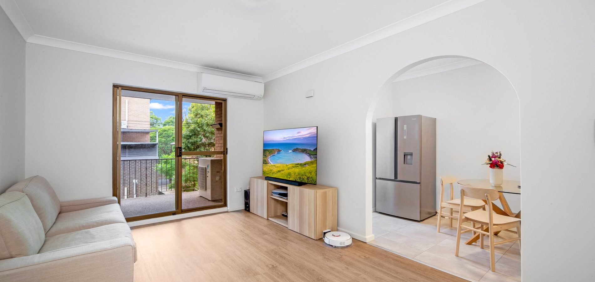 4/7 Central Avenue, Westmead NSW 2145 - photo 2