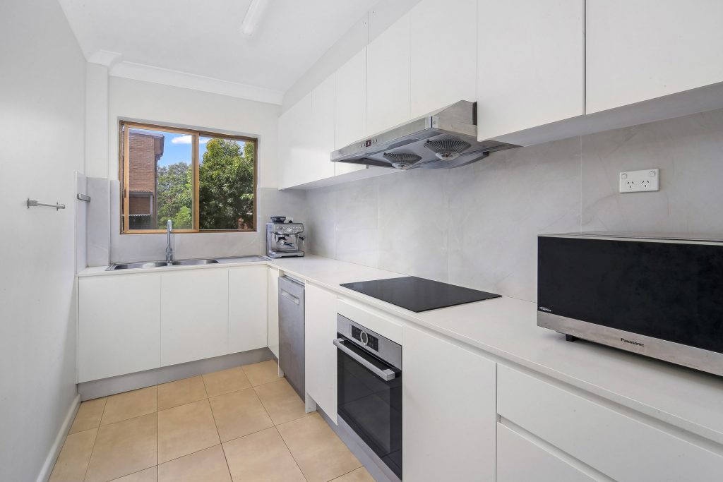 4/7 Central Avenue, Westmead NSW 2145 - photo 4