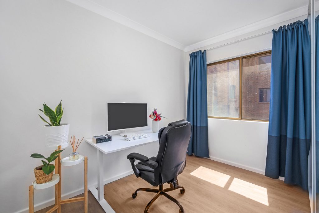 4/7 Central Avenue, Westmead NSW 2145 - photo 7
