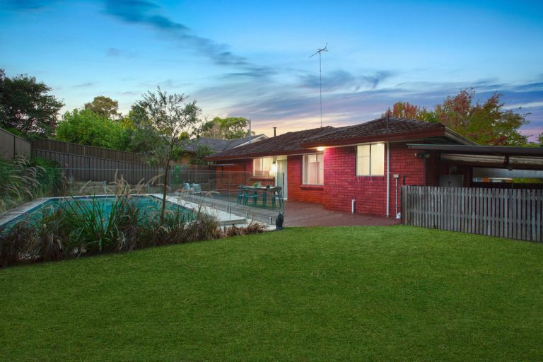 19 Plymouth Avenue, North Rocks NSW 2151 - photo 10