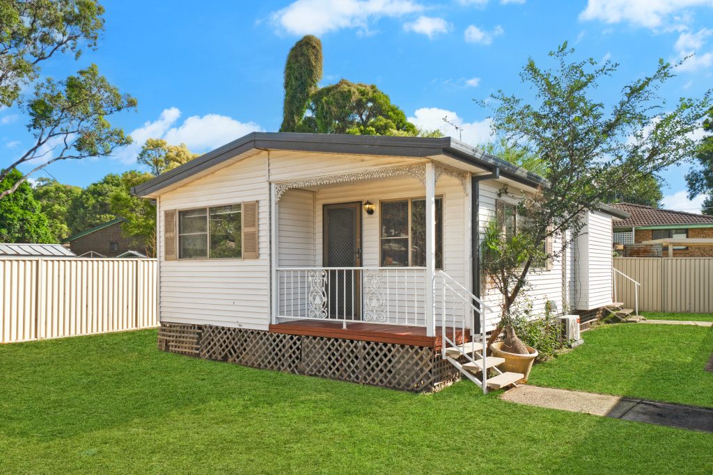 52 Gerald Crescent, Doonside NSW 2767 - photo 2