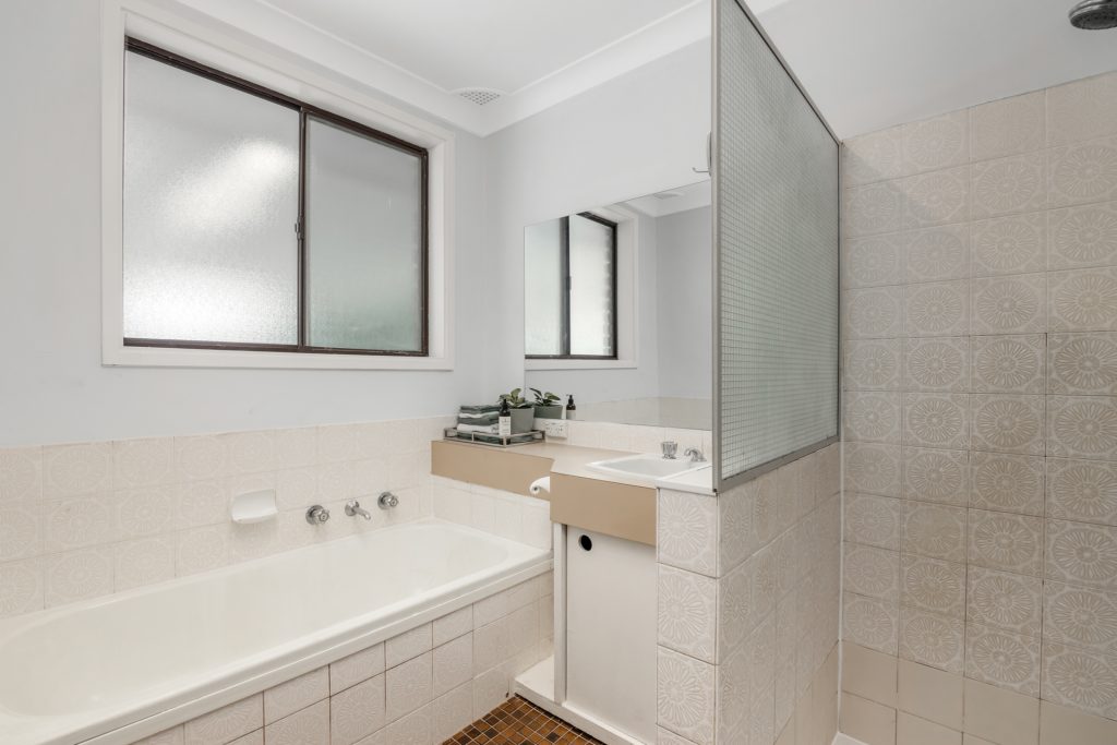66 Sutherland Avenue, Kings Langley NSW 2147 - photo 9