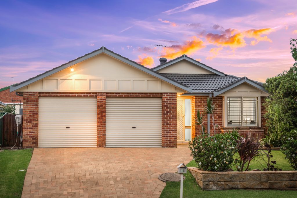 15 Roxby Grove, Quakers Hill NSW 2763 - McGrath West Group